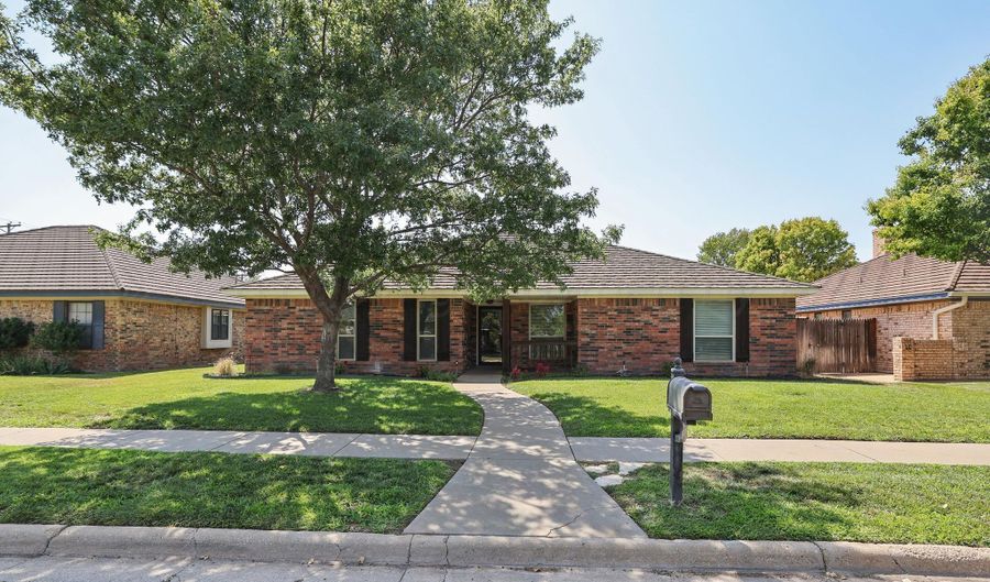 6468 HURST Rd, Amarillo, TX 79109 - 3 Beds, 2 Bath