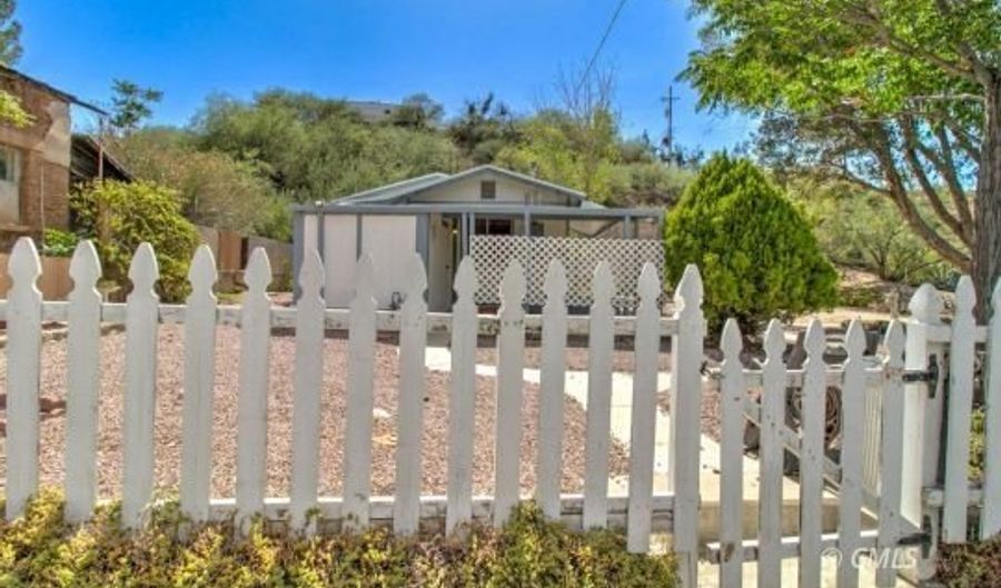 5846 S Grover Canyon Rd, Claypool, AZ 85532 - 2 Beds, 1 Bath