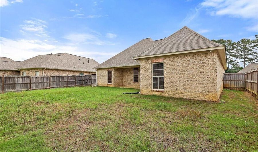 149 Magnolia Place Cir, Brandon, MS 39047 - 4 Beds, 2 Bath