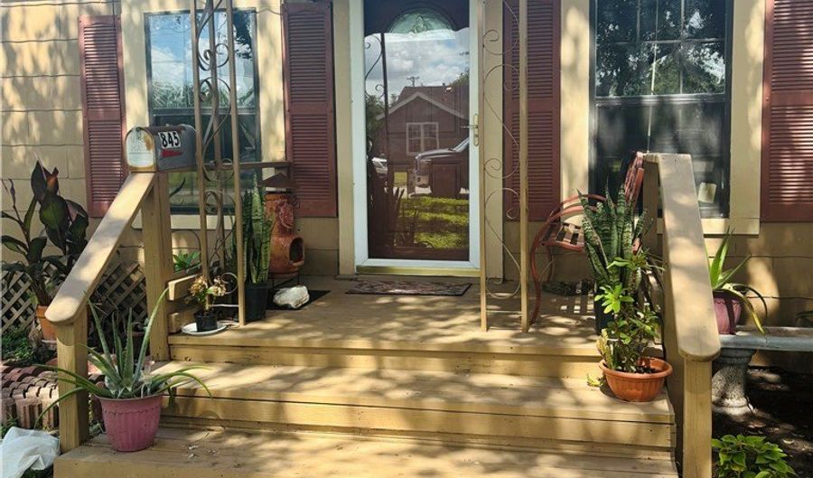845 N Reynolds, Alice, TX 78332 - 3 Beds, 2 Bath