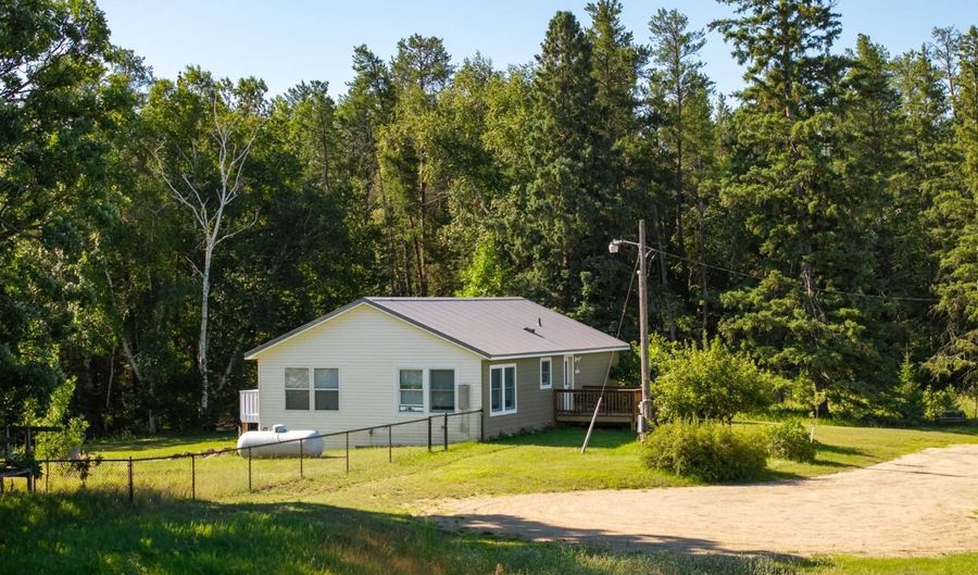 3912 4th St NW, Backus, MN 56435 - 4 Beds, 2 Bath