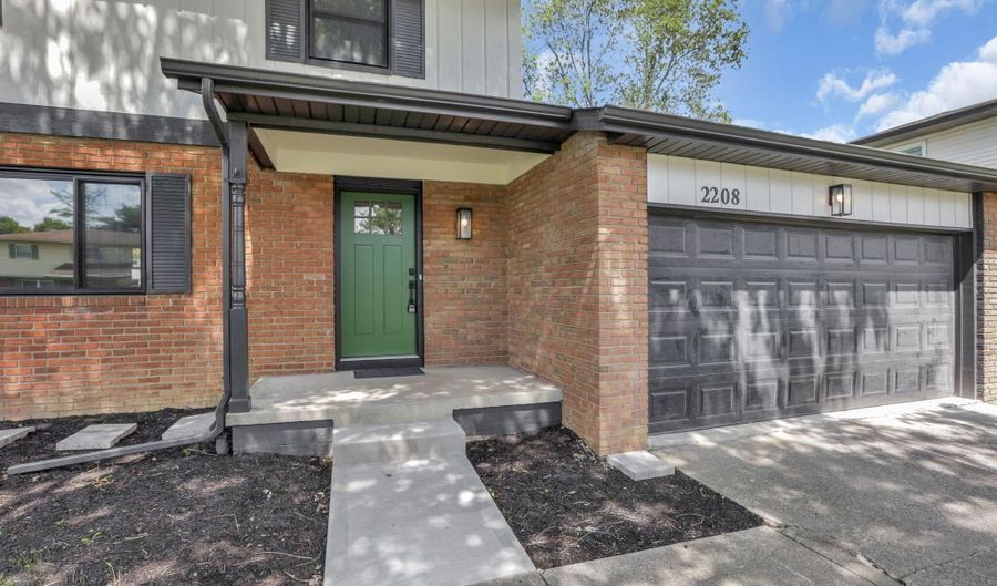 2208 Pine Knoll Ave, Columbus, OH 43229 - 4 Beds, 3 Bath