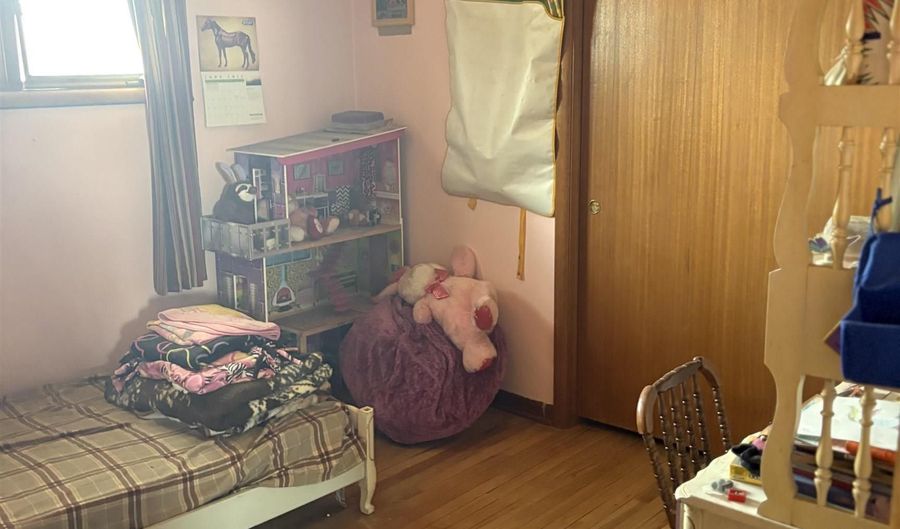 117 2ND Ave, Albin, WY 82050 - 3 Beds, 1 Bath