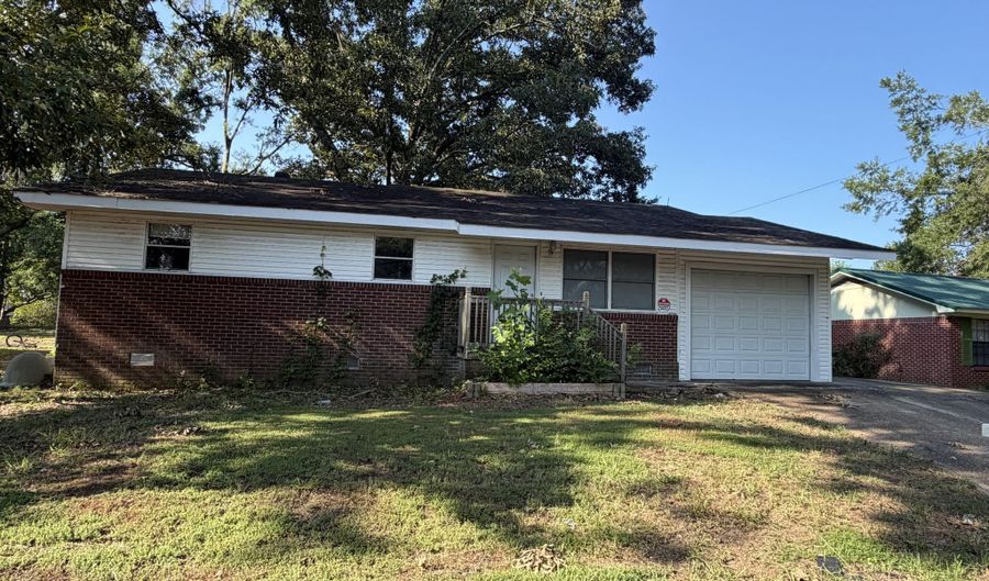 109 Oak Dr, Booneville, MS 38829 - 3 Beds, 2 Bath