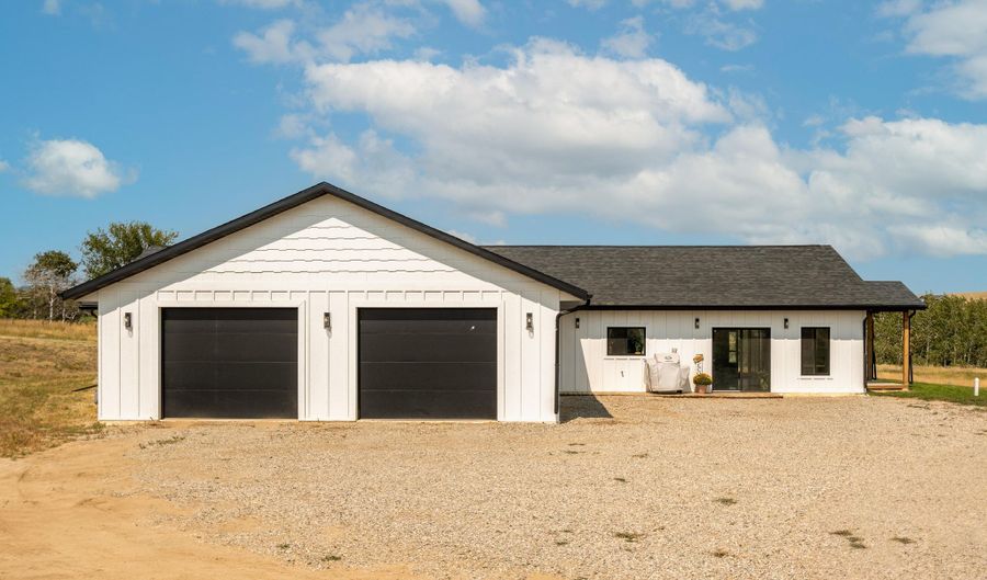 16 Peak View Dr, Buffalo, WY 82834 - 4 Beds, 3 Bath