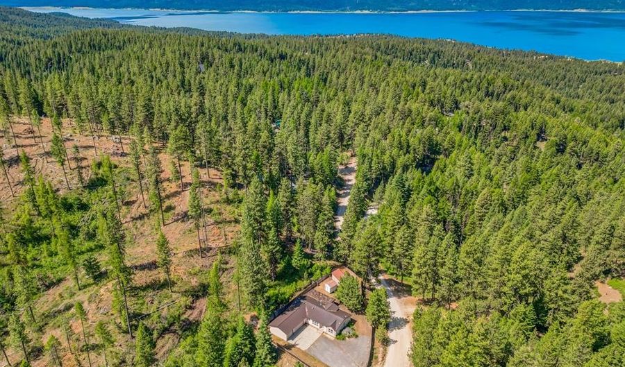 1649 Crown Point Pkwy, Cascade, ID 83611 - 3 Beds, 2 Bath