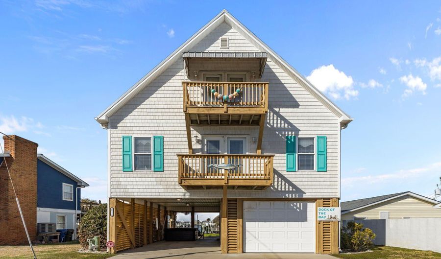 215 E Ft Macon Rd, Atlantic Beach, NC 28512 - 2 Beds, 2 Bath