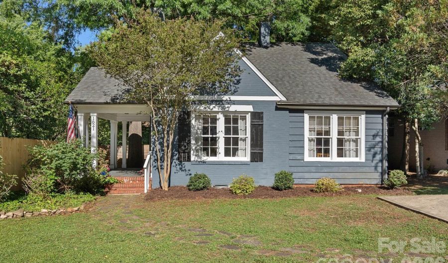 1621 Morningside Dr, Charlotte, NC 28205 - 3 Beds, 2 Bath