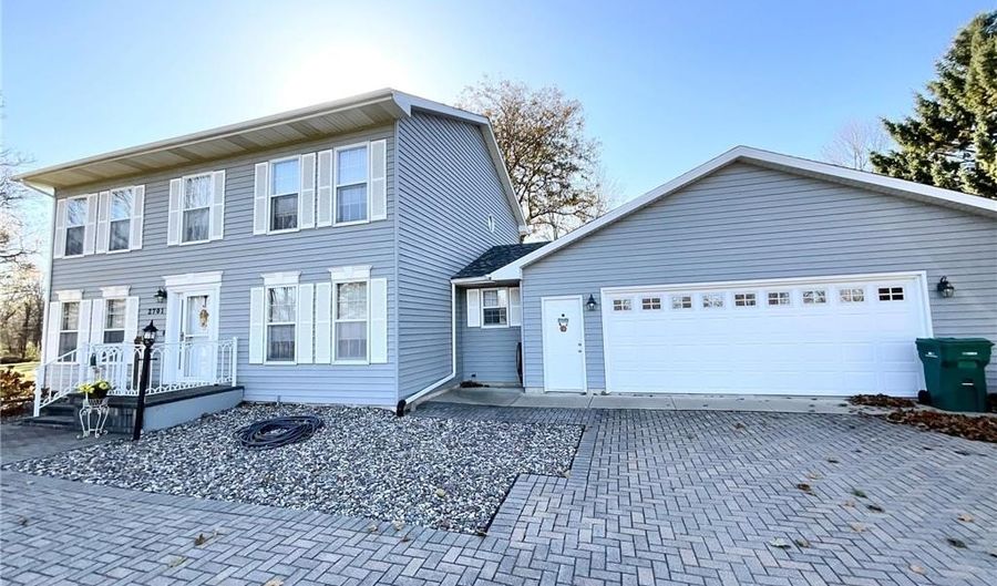 2701 4th Ave NW, Austin, MN 55912 - 4 Beds, 3 Bath