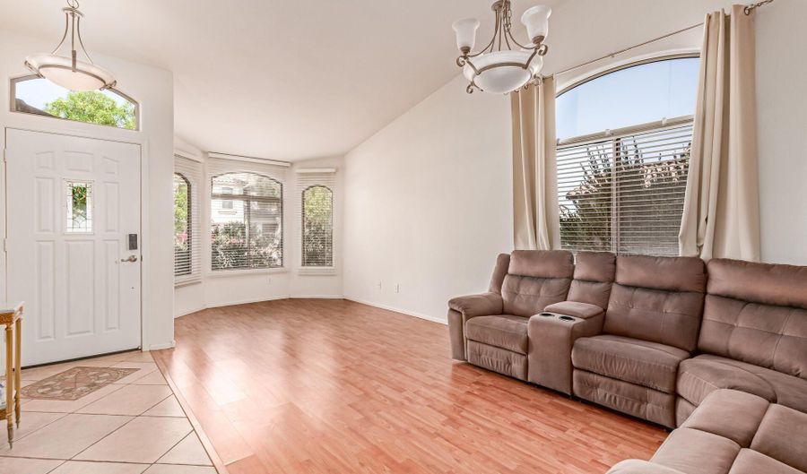 2622 N 110TH Dr, Avondale, AZ 85392 - 4 Beds, 3 Bath