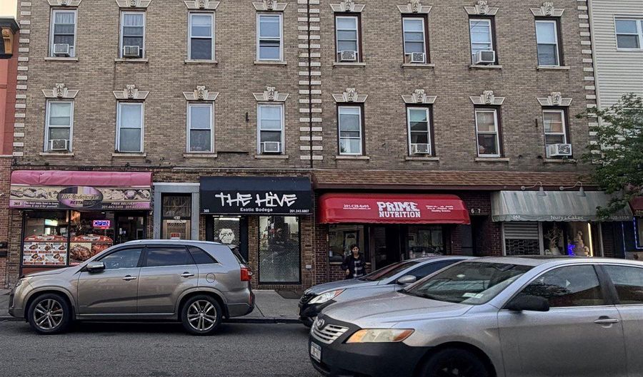 365 BROADWAY 4, Bayonne, NJ 07002 - 3 Beds, 1 Bath