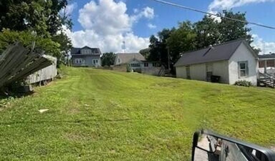 206 W Beaver St, Anderson, MO 64831 - 0 Beds, 0 Bath