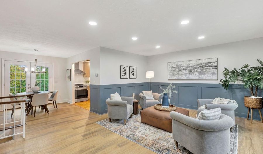 1081 White Pine Ct, Anderson Twp., OH 45255 - 3 Beds, 2 Bath