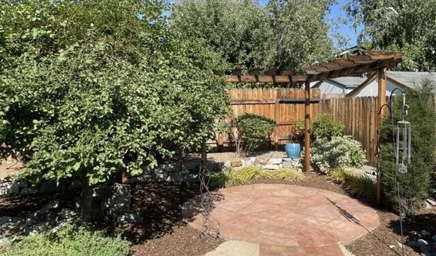 540 S Richmond Ave, Carson City, NV 89703 - 3 Beds, 2 Bath