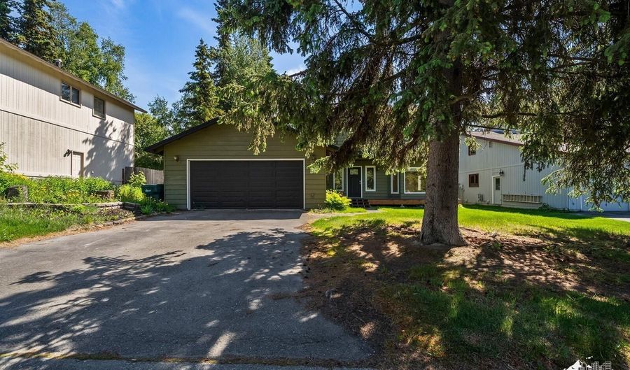12950 Summer Cir, Anchorage, AK 99516 - 4 Beds, 3 Bath