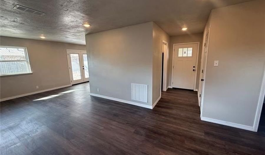 473 N Murray, Atoka, OK 74525 - 2 Beds, 1 Bath