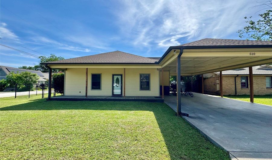 510 N Friou St, Alvarado, TX 76009 - 4 Beds, 3 Bath