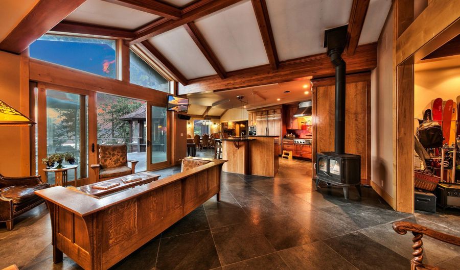 20 Calaneva Dr, Crystal Bay, NV 89402 - 9 Beds, 10 Bath