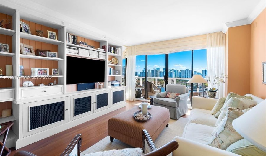 3600 Yacht Club Dr 1704, Aventura, FL 33180 - 2 Beds, 2 Bath