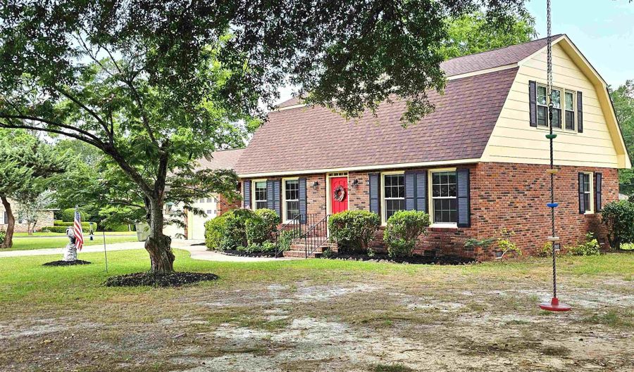 904 Sunnyhill Dr, Camden, SC 29020 - 4 Beds, 3 Bath