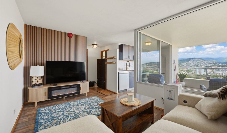 2421 Tusitala St 2201, Honolulu, HI 96815 - 1 Beds, 1 Bath