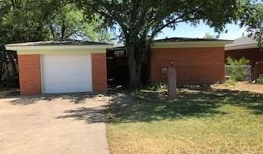 1917 S Goliad St, Amarillo, TX 79106 - 3 Beds, 2 Bath
