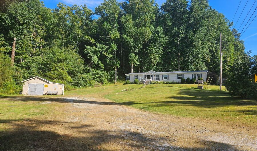 1718 N Highway 43, Bloomfield, IN 47424 - 4 Beds, 2 Bath