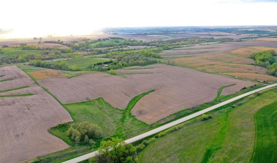 01 Vine Ave, Ainsworth, IA 52201 - 0 Beds, 0 Bath