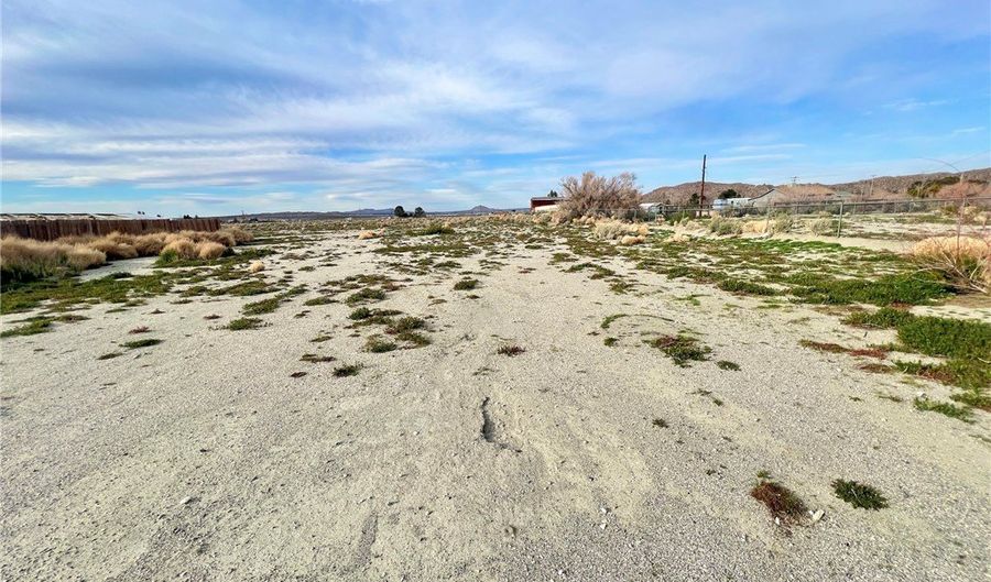 1212 Smith Rd, El Mirage, CA 92301 - 0 Beds, 0 Bath
