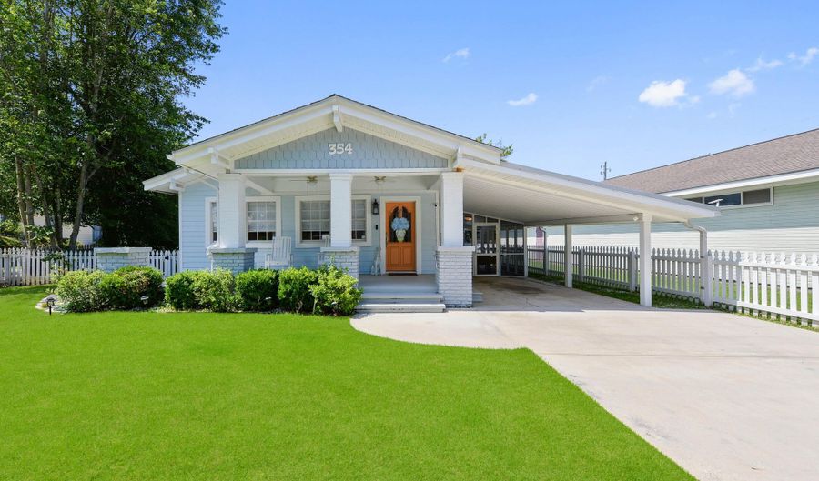 354 Main St, Bay St. Louis, MS 39520 - 3 Beds, 3 Bath