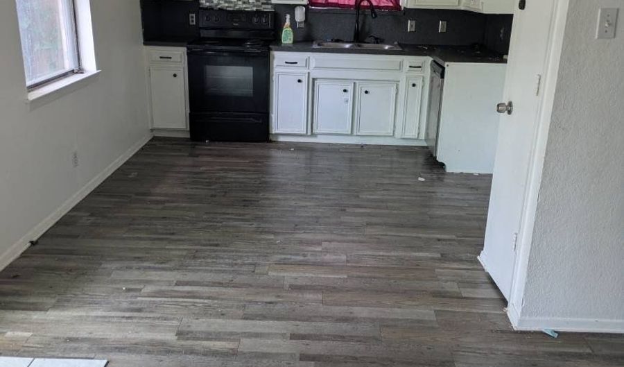 1109 S Spears St, Alvarado, TX 76009 - 3 Beds, 2 Bath
