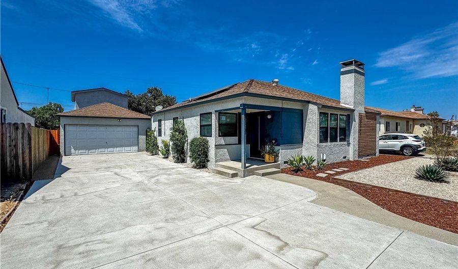 2817 Easy Ave, Long Beach, CA 90810 - 3 Beds, 2 Bath