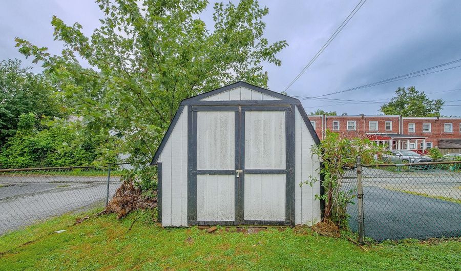 3020 GREEN St, Claymont, DE 19703 - 3 Beds, 2 Bath