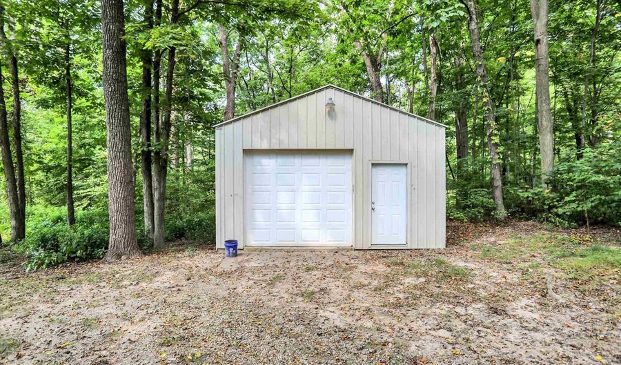 4371 N Banta Rd, Bargersville, IN 46106 - 3 Beds, 3 Bath