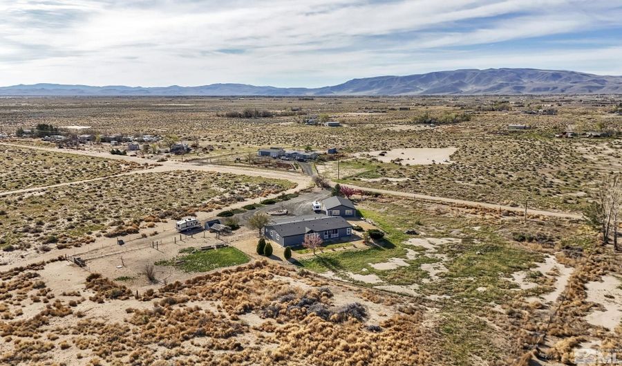 3100 Hope Ave, Silver Springs, NV 89429 - 4 Beds, 2 Bath