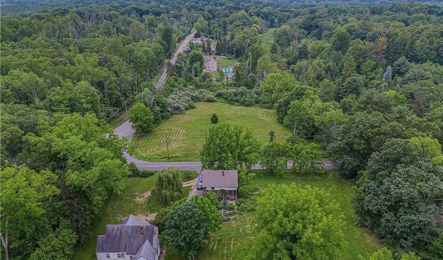 79 Mountain Lake Rd, Belvidere, NJ 07823 - 4 Beds, 2 Bath