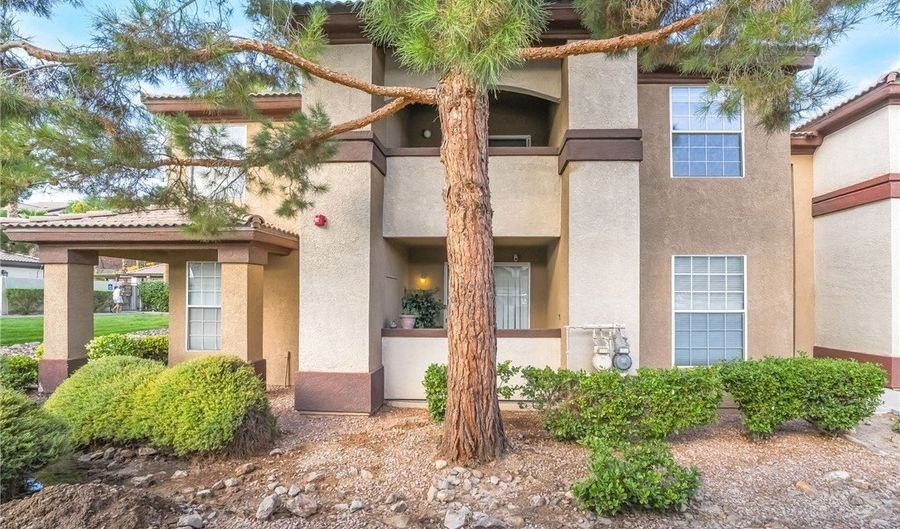 231 W Horizon Ridge Pkwy 921, Henderson, NV 89012 - 2 Beds, 2 Bath
