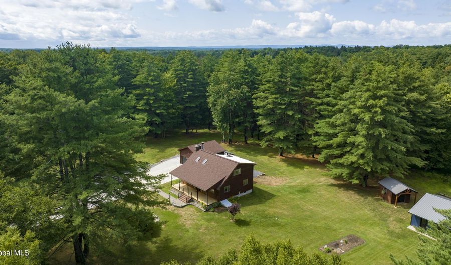 1200 Rocky Ridge Rd, Amsterdam, NY 12010 - 3 Beds, 2 Bath