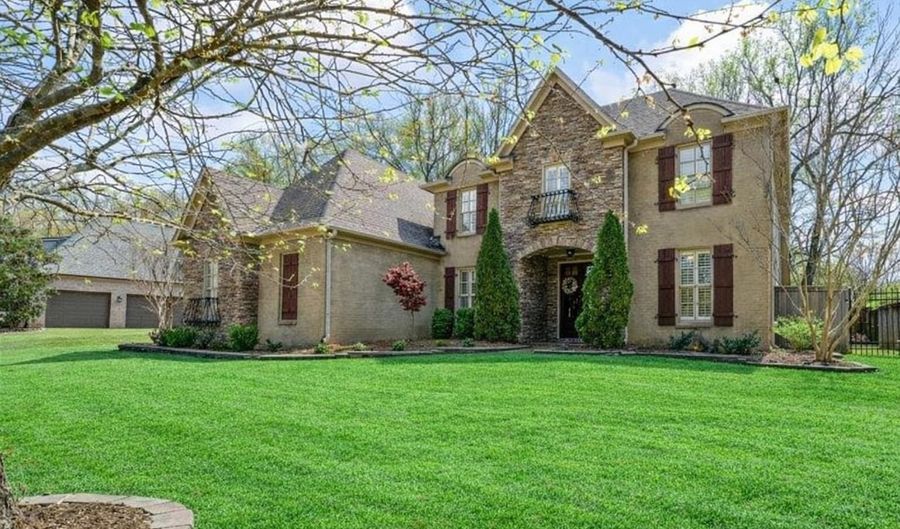 11979 HENNING OAKS Ln, Arlington, TN 38002 - 5 Beds, 3 Bath