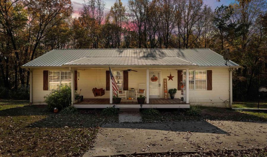 3592 AIRPORT Rd, Altoona, AL 35121 - 3 Beds, 2 Bath