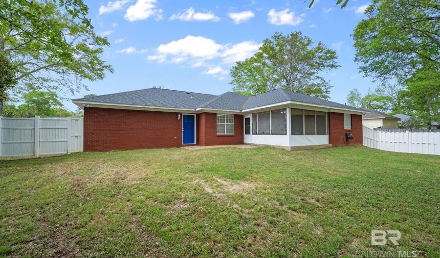 701 W 8th St, Bay Minette, AL 36507 - 3 Beds, 2 Bath