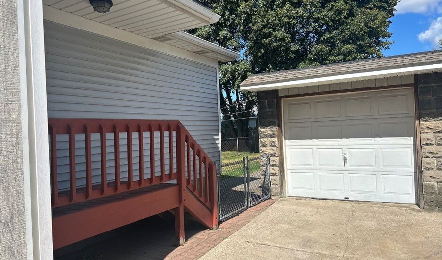 3029 LIBERTY St, Erie, PA 16508 - 4 Beds, 2 Bath