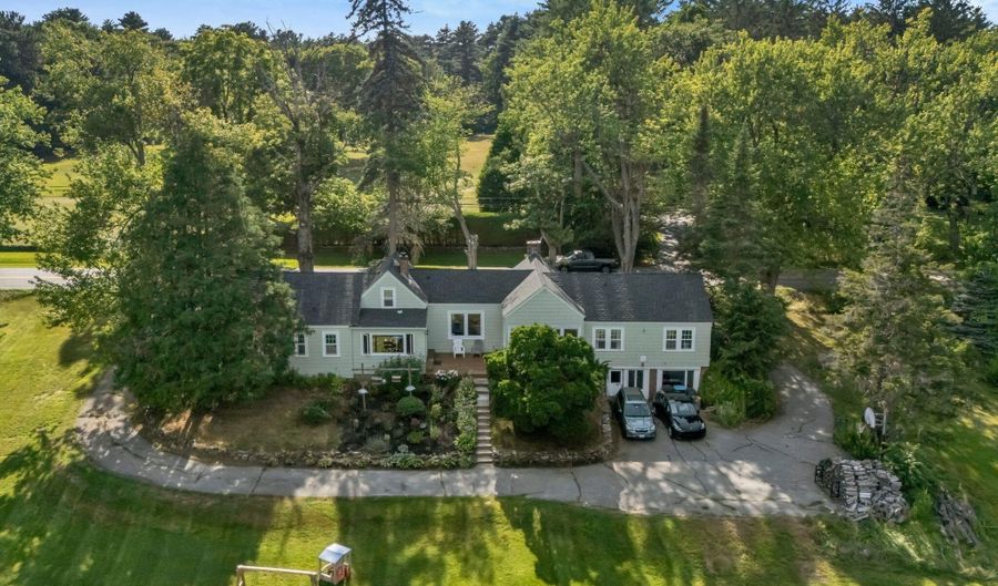 345 W Auburn Rd, Auburn, ME 04210 - 5 Beds, 4 Bath