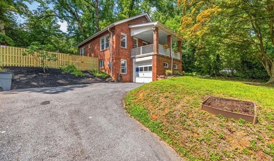 5312 TUSCARAWAS Rd, Bethesda, MD 20816 - 3 Beds, 3 Bath