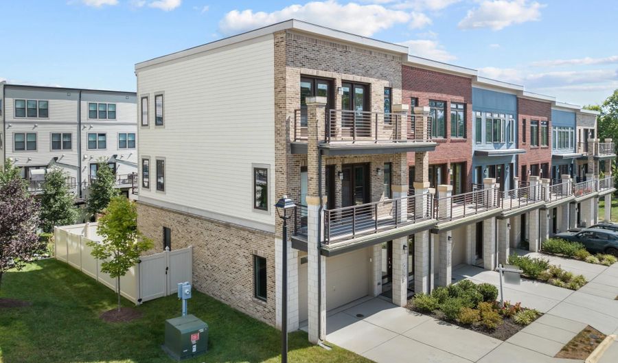 43062 PONY TRUCK Ter, Ashburn, VA 20147 - 3 Beds, 4 Bath