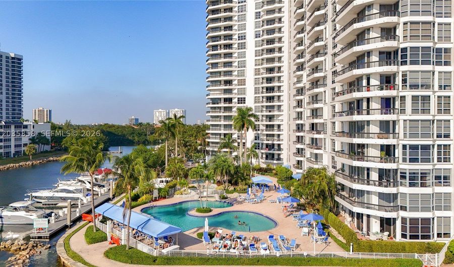 3530 Mystic Pointe Dr 1711, Aventura, FL 33180 - 2 Beds, 2 Bath