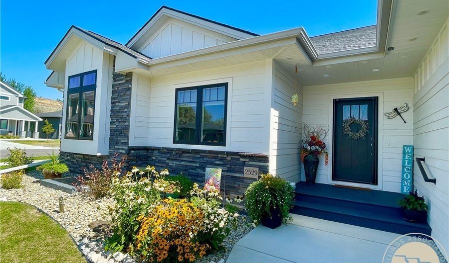 2529 Buffalo Rdg, Billings, MT 59106 - 5 Beds, 3 Bath