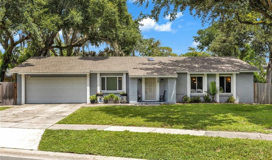 809 TOLEDO Dr, Altamonte Springs, FL 32714 - 3 Beds, 2 Bath