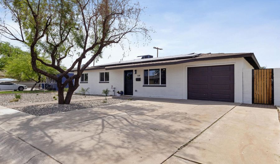 109 W Kinderman Dr, Avondale, AZ 85323 - 3 Beds, 2 Bath