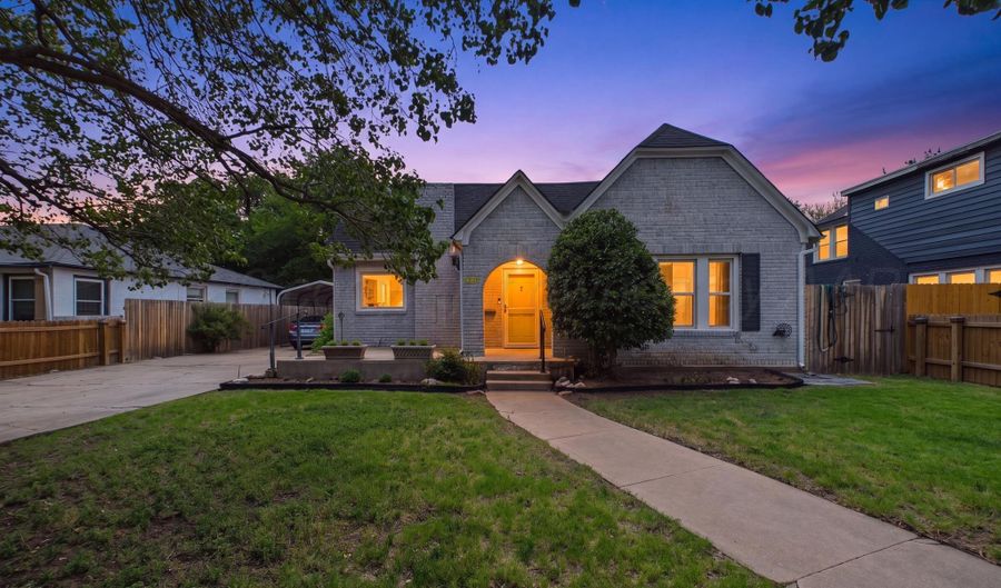1225 S BONHAM St, Amarillo, TX 79102 - 4 Beds, 2 Bath